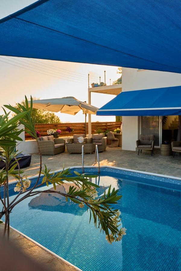 Villanelle Bed & Breakfast Welcomes Dog Lovers Only Tala Dış mekan fotoğraf